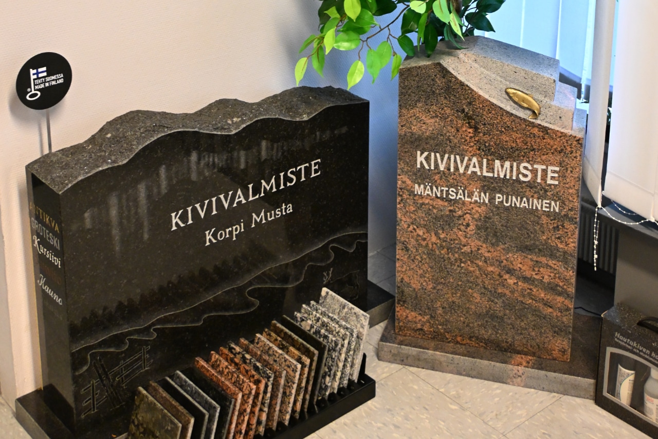 Hautakivet.
